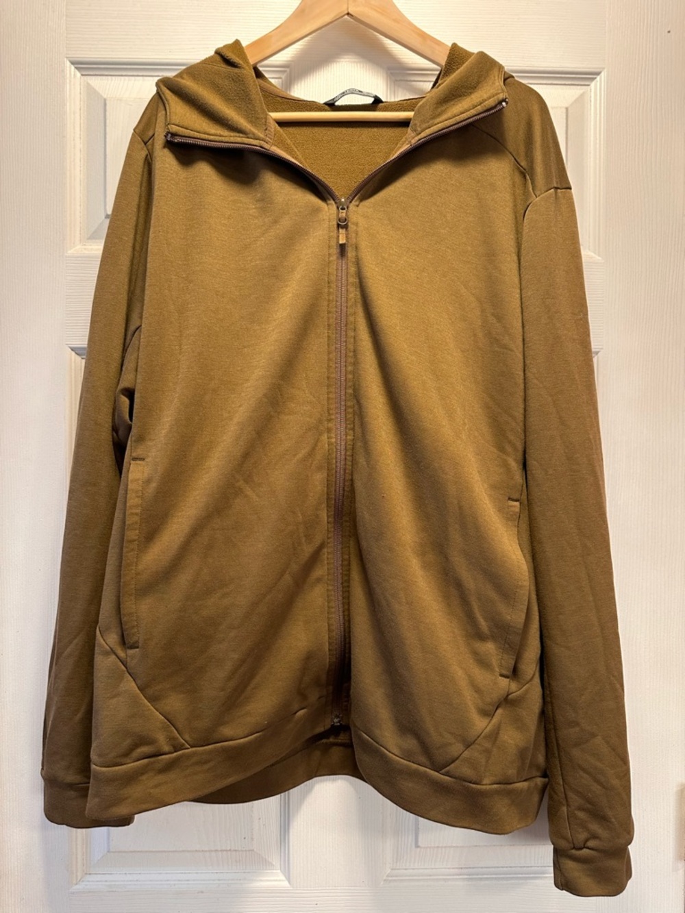 Arc'teryx Men's Full-Zip Hoodie Sweater in Brown